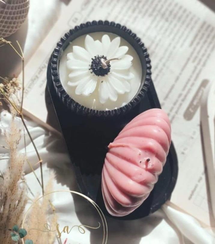 Shell candle 